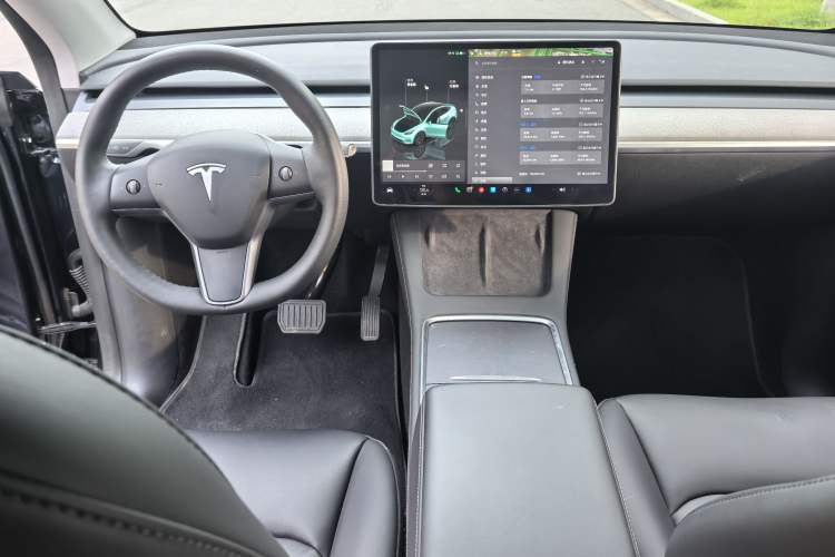 Used Tesla Model Y 2024 Rear-Wheel-Drive Version Steering Wheel