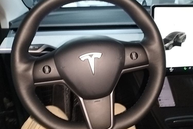 Used Tesla Model Y 2024 Rear-Wheel-Drive Version Steering Wheel