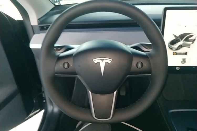 Used Tesla Model Y 2024 Rear-Wheel-Drive Version Steering Wheel