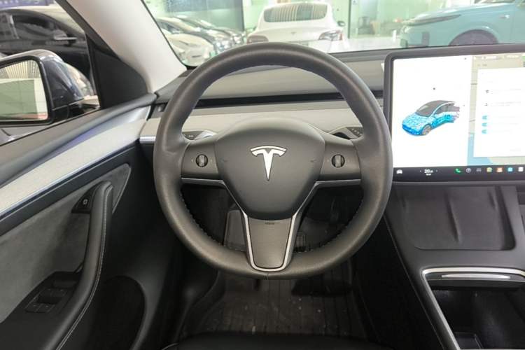 Used Tesla Model Y 2024 Rear-Wheel-Drive Version Steering Wheel
