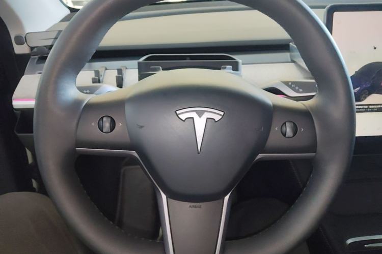 Used Tesla Model Y 2024 Rear-Wheel-Drive Version Steering Wheel