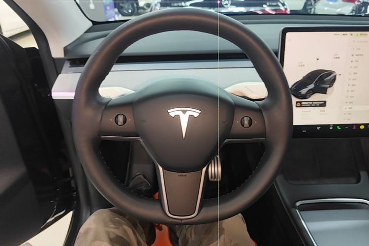 Used Tesla Model Y 2024 Rear-Wheel-Drive Version Steering Wheel