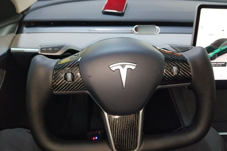 Used Tesla Model Y 2024 Long-Range All-Wheel-Drive Version Steering Wheel