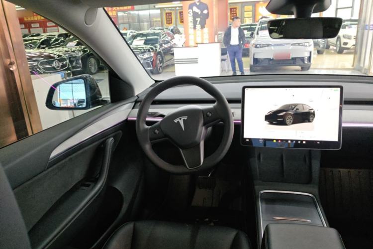 Used Tesla Model Y 2024 Rear-Wheel-Drive Version Steering Wheel