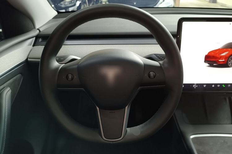 Used Tesla Model Y 2024 Rear-Wheel-Drive Version Steering Wheel