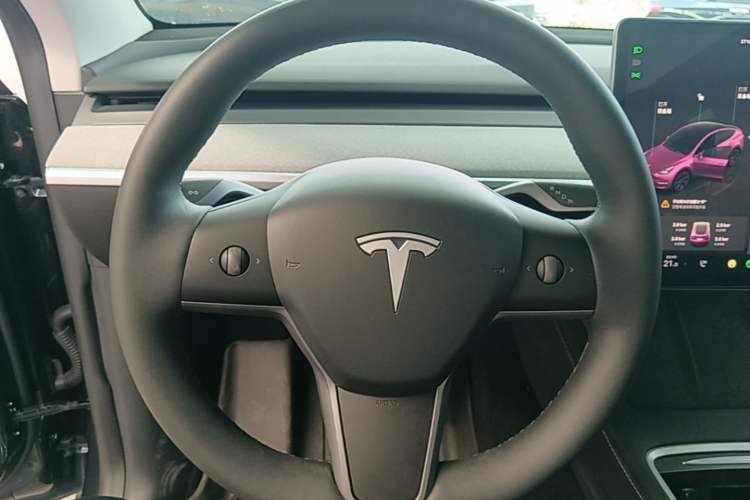 Used Tesla Model Y 2024 Rear-Wheel-Drive Version Steering Wheel