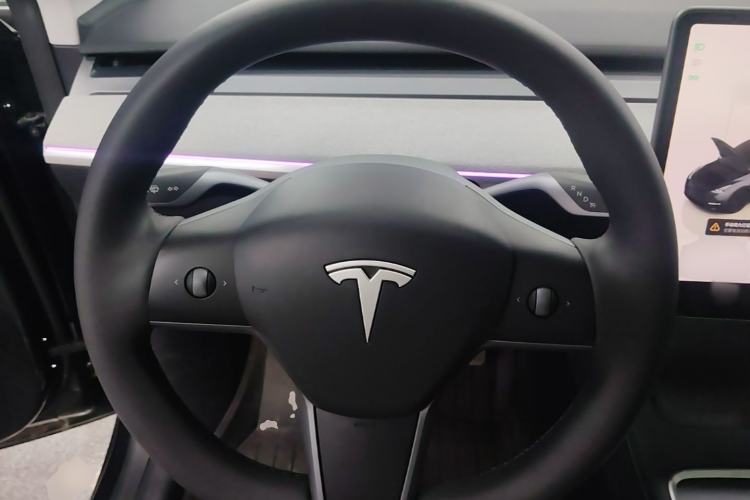 Used Tesla Model Y 2024 Rear-Wheel-Drive Version Steering Wheel