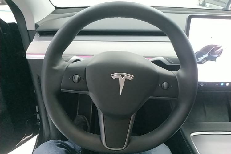 Used Tesla Model Y 2024 Rear-Wheel-Drive Version Steering Wheel