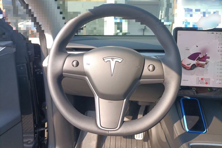 Used Tesla Model Y 2024 Rear-Wheel-Drive Version Steering Wheel