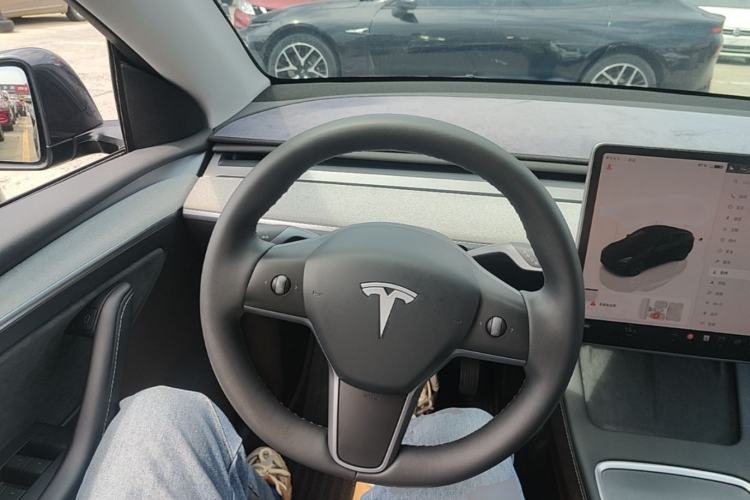 Used Tesla Model Y 2024 Rear-Wheel-Drive Version Steering Wheel
