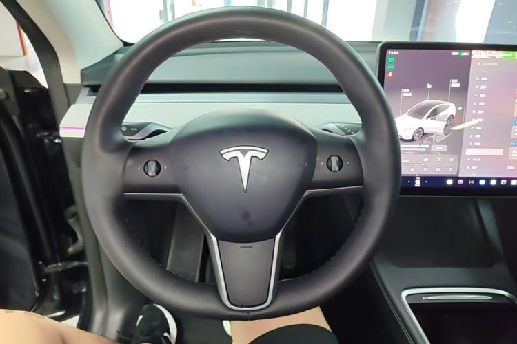 Used Tesla Model Y 2024 Rear-Wheel-Drive Version Steering Wheel