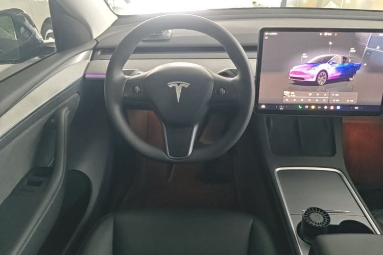 Used Tesla Model Y 2024 Rear-Wheel-Drive Version Steering Wheel