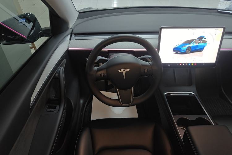 Used Tesla Model Y 2024 Rear-Wheel-Drive Version Steering Wheel