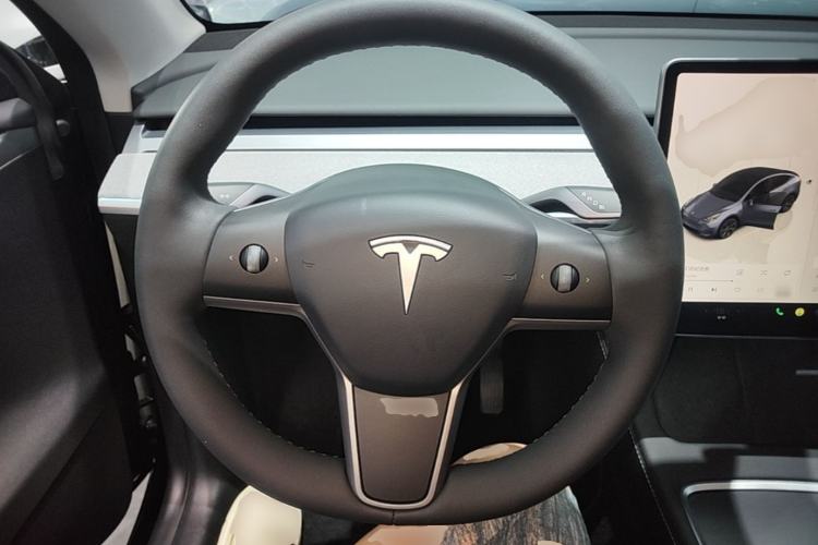 Used Tesla Model Y 2024 Rear-Wheel-Drive Version Steering Wheel