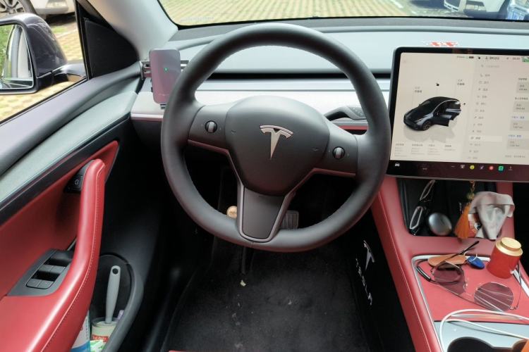 Used Tesla Model Y 2024 Rear-Wheel-Drive Version Steering Wheel