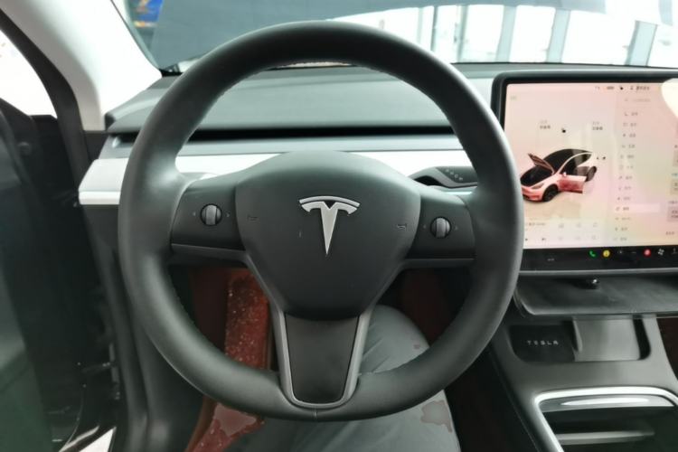 Used Tesla Model Y 2024 Rear-Wheel-Drive Version Steering Wheel