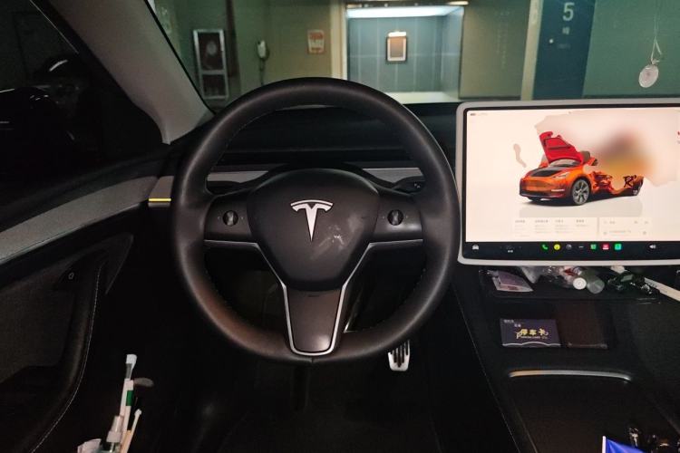 Used Tesla Model Y 2024 Rear-Wheel-Drive Version Steering Wheel
