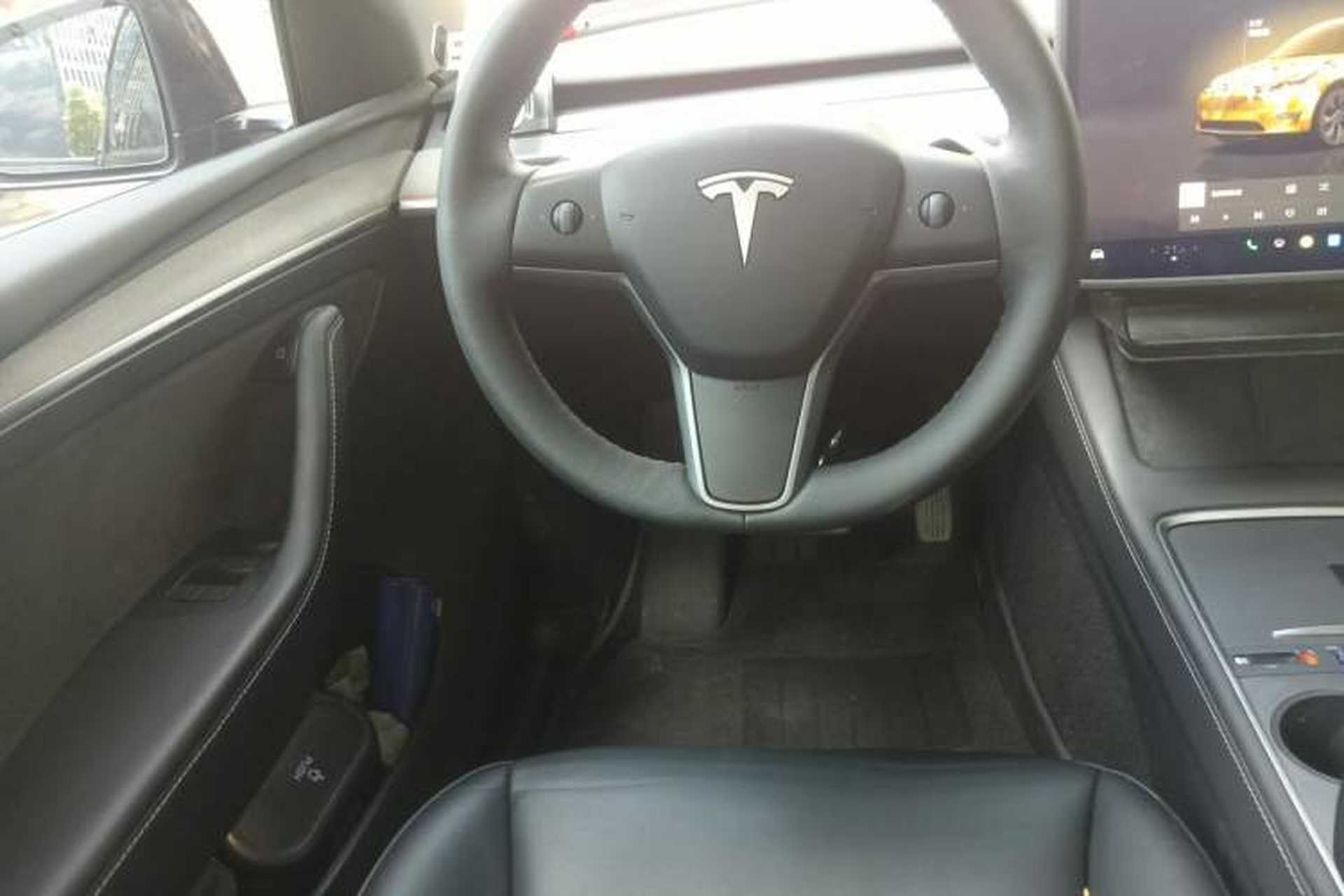 Used Tesla Model Y 2024 Rear-Wheel-Drive Version Steering Wheel