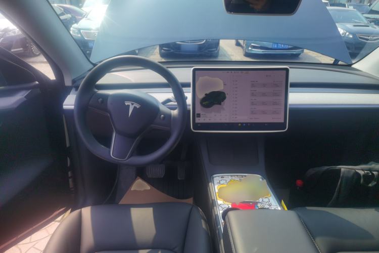 Used Tesla Model Y 2024 Long-Range All-Wheel-Drive Version Steering Wheel