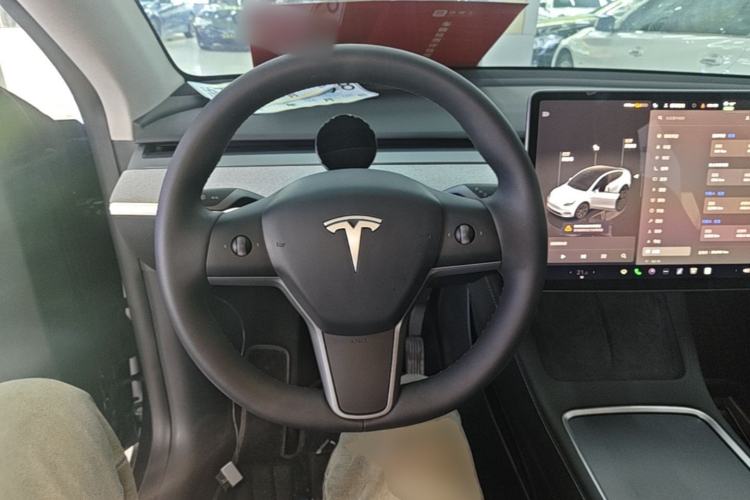 Used Tesla Model Y 2024 Rear-Wheel-Drive Version Steering Wheel