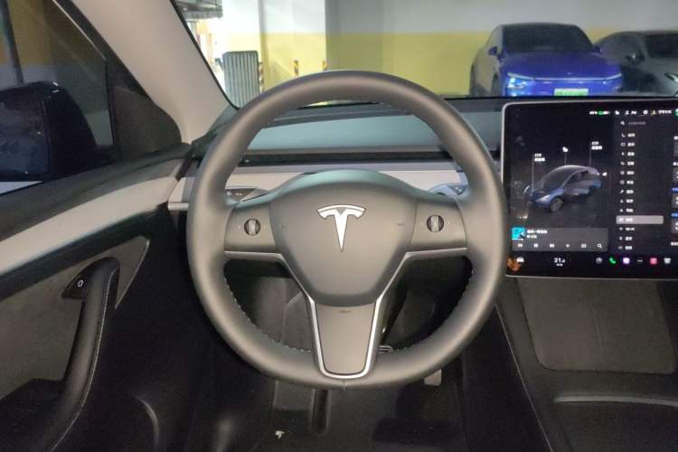Used Tesla Model Y 2024 Rear-Wheel-Drive Version Steering Wheel