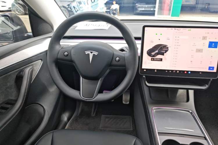 Used Tesla Model Y 2024 Rear-Wheel-Drive Version Steering Wheel