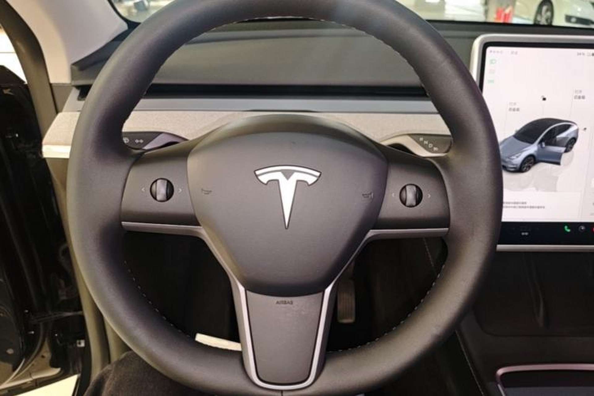 Used Tesla Model Y 2024 Rear-Wheel-Drive Version Steering Wheel