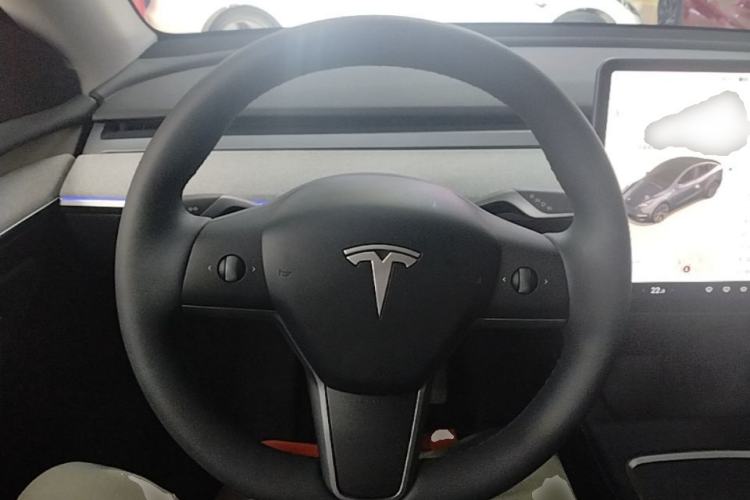 Used Tesla Model Y 2024 Rear-Wheel-Drive Version Steering Wheel