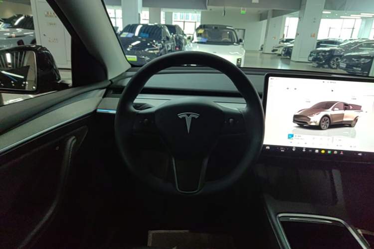 Used Tesla Model Y 2024 Rear-Wheel-Drive Version Steering Wheel