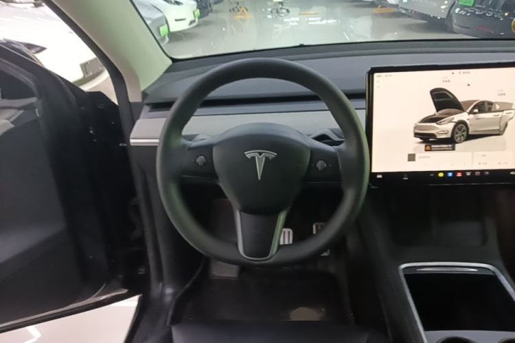 Used Tesla Model Y 2024 Rear-Wheel-Drive Version Steering Wheel