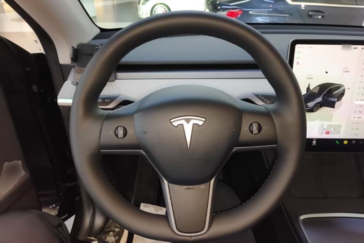 Used Tesla Model Y 2024 Rear-Wheel-Drive Version Steering Wheel