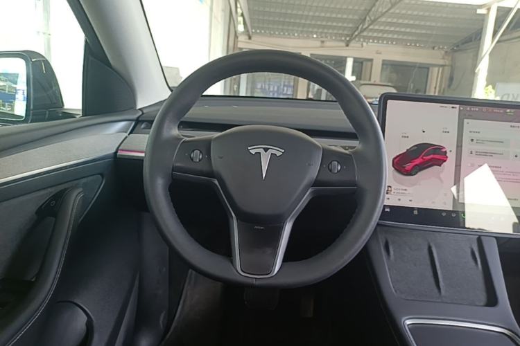 Used Tesla Model Y 2024 Rear-Wheel-Drive Version Steering Wheel