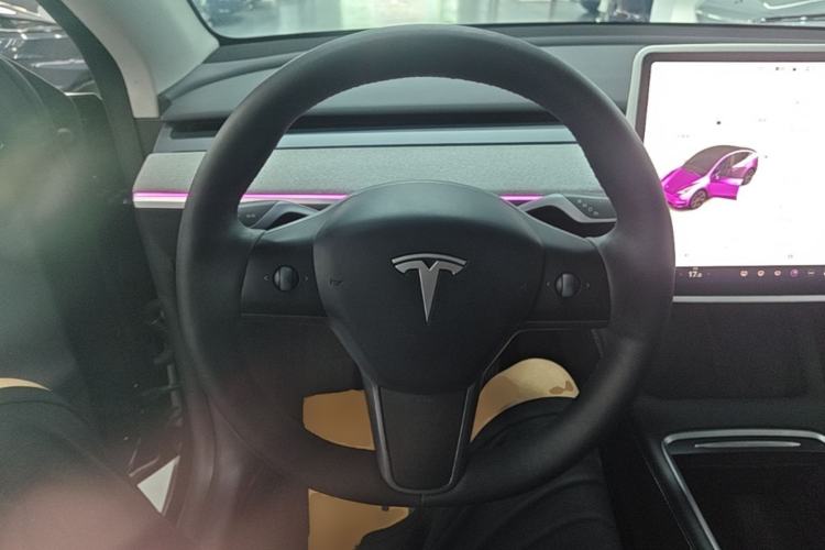 Used Tesla Model Y 2024 Rear-Wheel-Drive Version Steering Wheel
