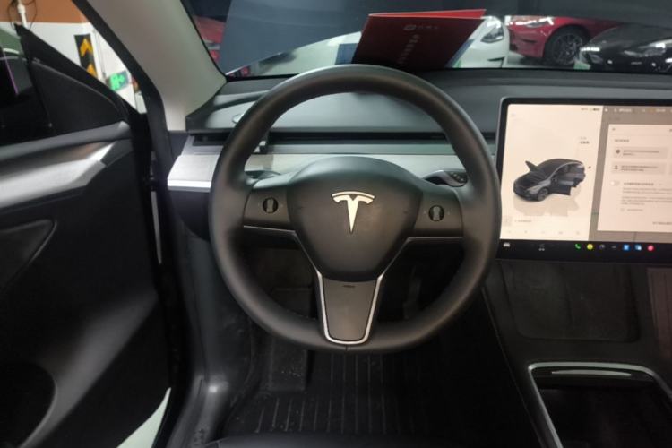 Used Tesla Model Y 2024 Rear-Wheel-Drive Version Steering Wheel