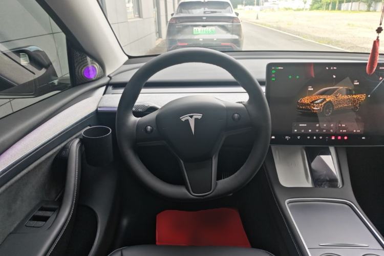 Used Tesla Model Y 2024 Rear-Wheel-Drive Version Steering Wheel