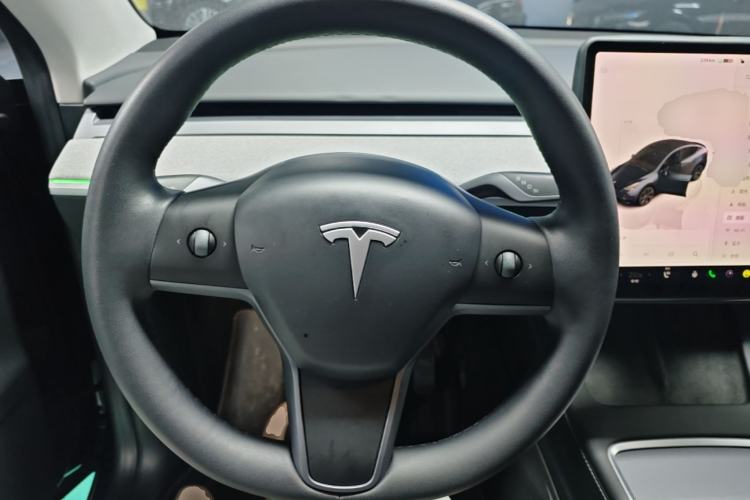 Used Tesla Model Y 2024 Rear-Wheel-Drive Version Steering Wheel