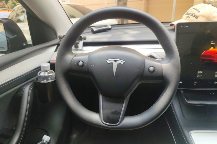 Used Tesla Model Y 2024 Rear-Wheel-Drive Version Steering Wheel