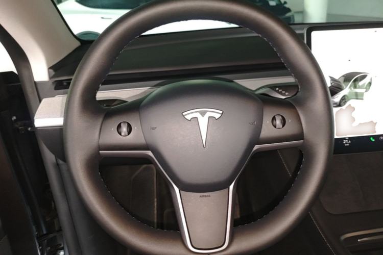 Used Tesla Model Y 2024 Rear-Wheel-Drive Version Steering Wheel