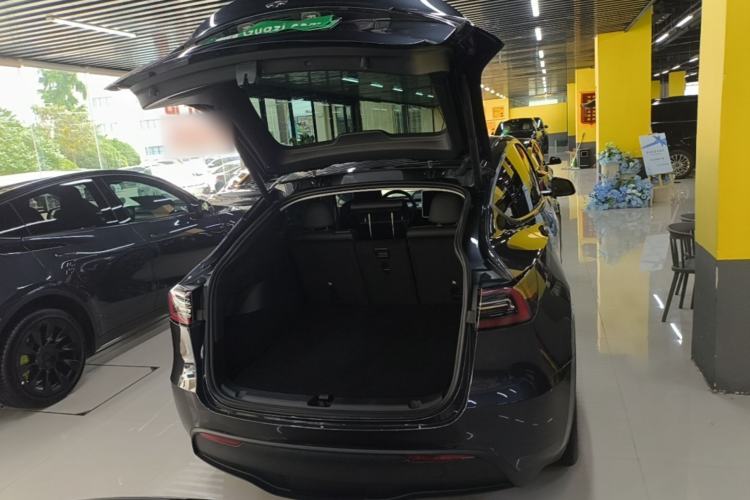 Used Tesla Model Y 2024 Rear-Wheel-Drive Version Trunk