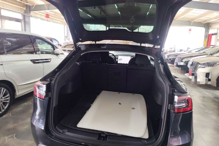 Used Tesla Model Y 2024 Rear-Wheel-Drive Version Trunk