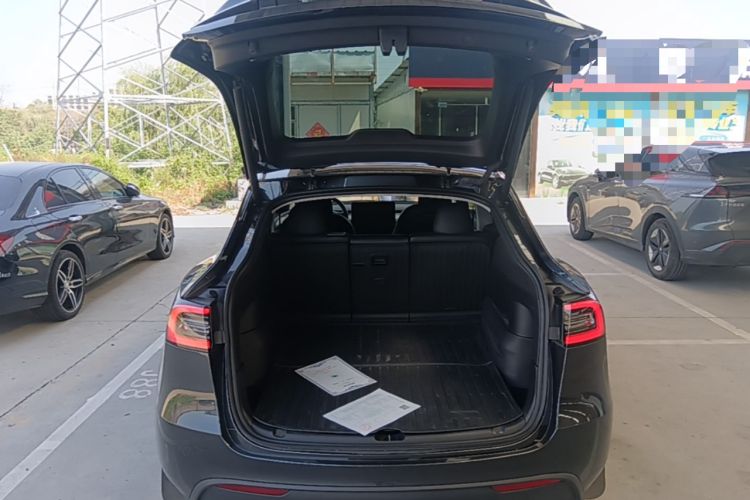 Used Tesla Model Y 2024 Rear-Wheel-Drive Version Trunk