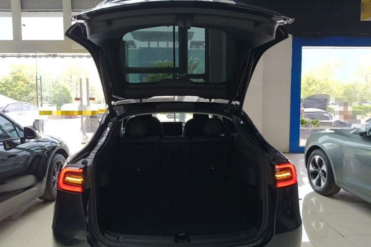 Used Tesla Model Y 2024 Rear-Wheel-Drive Version Trunk