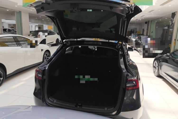 Used Tesla Model Y 2024 Rear-Wheel-Drive Version Trunk