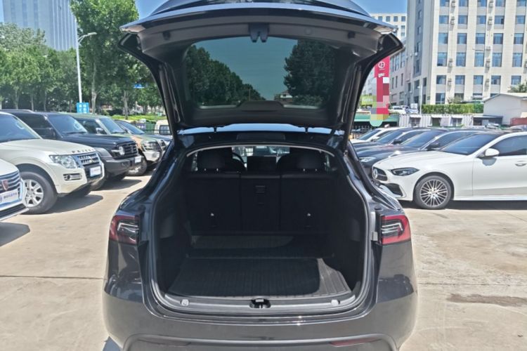 Used Tesla Model Y 2024 Rear-Wheel-Drive Version Trunk