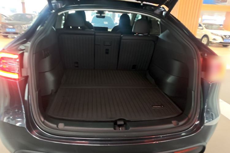 Used Tesla Model Y 2024 Rear-Wheel-Drive Version Trunk