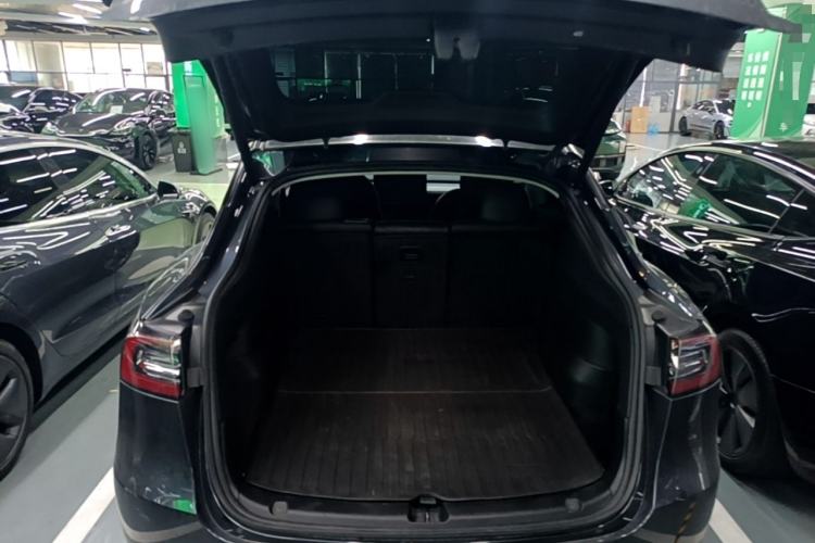 Used Tesla Model Y 2024 Rear-Wheel-Drive Version Trunk