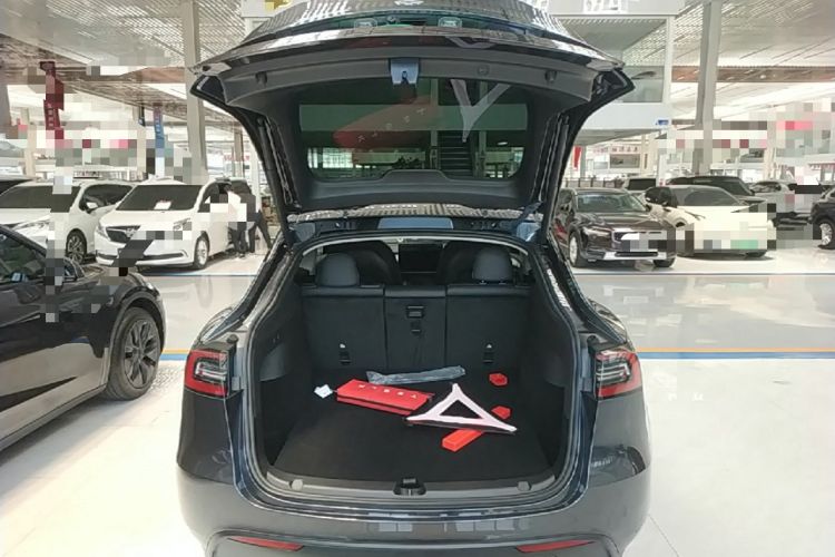Used Tesla Model Y 2024 Rear-Wheel-Drive Version Trunk
