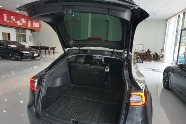Used Tesla Model Y 2024 Rear-Wheel-Drive Version Trunk