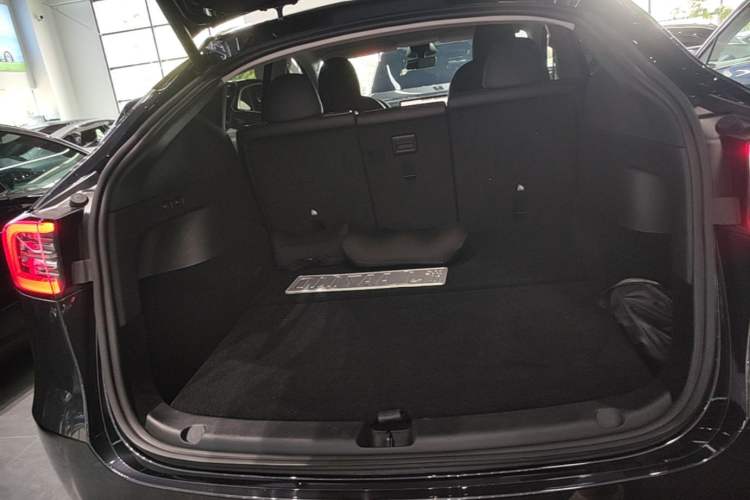 Used Tesla Model Y 2024 Rear-Wheel-Drive Version Trunk