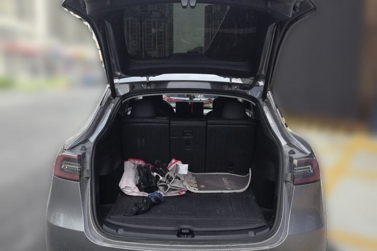 Used Tesla Model Y 2024 Rear-Wheel-Drive Version Trunk